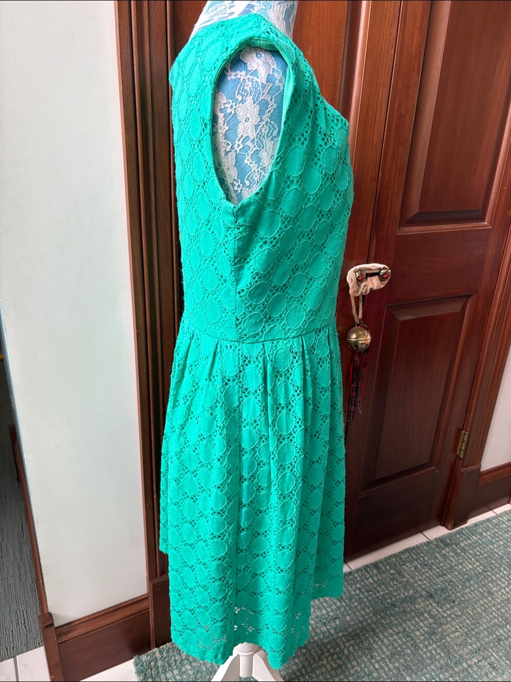 Ronni Nicole eyelet lace circle pattern dress green scoop neck sleeveless/stret - Picture 4 of 11
